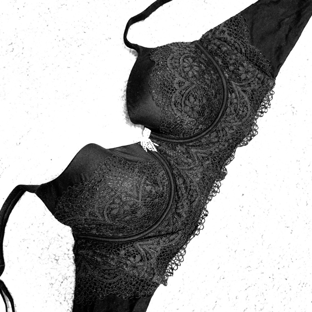 VS Black Lace Bra